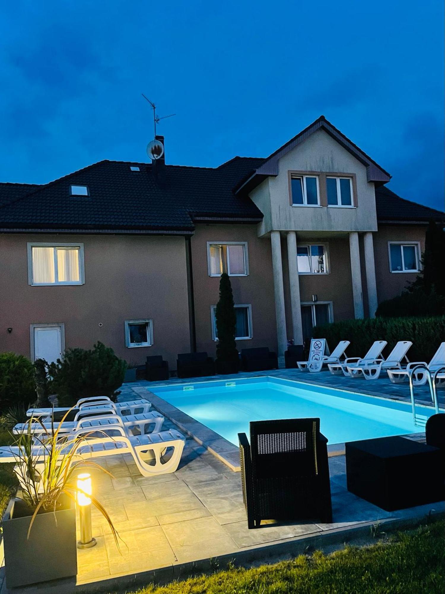 Villa Ow Delta Rewal Esterno foto